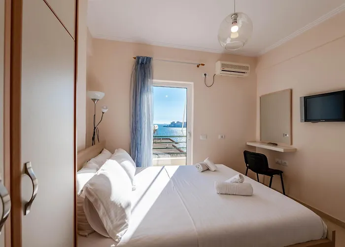 Appartamento Stunning Two Bedrooms Steps From The Sarandë